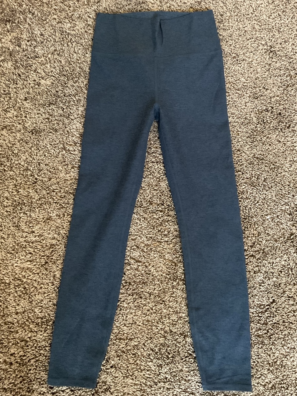 Preowned Vuori Clean Elevation Legging dark grey sz small